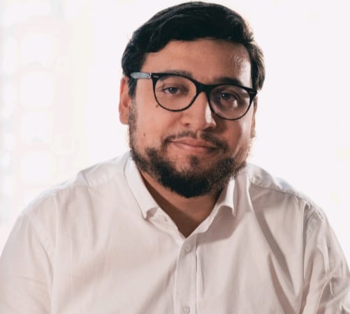 Producir la guerra, acumular la tierra en Colombia