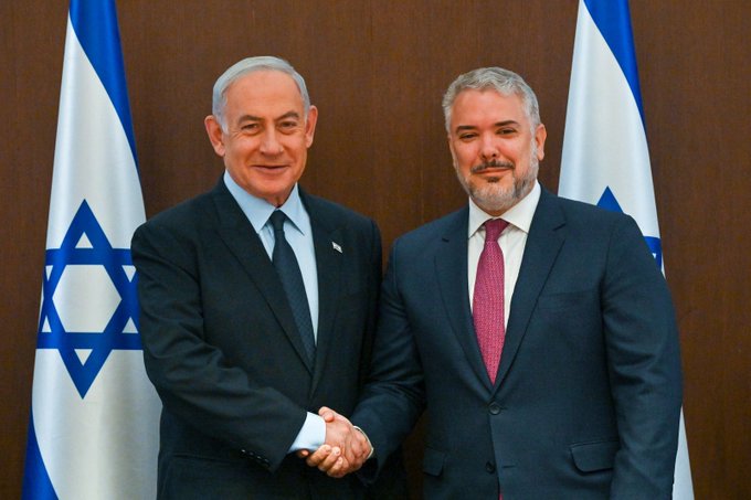 ¡Y siguen los bastos, don Iván Duque!