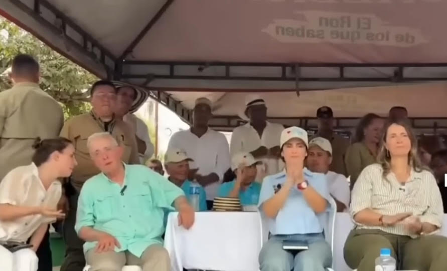 El autoinsulto de los “uribestias”