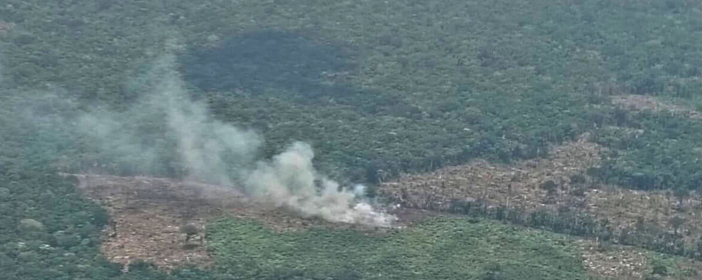 Mientras el Gobierno atiende las inundaciones en el norte de Colombia, la Amazonía es invadida y arde desapercibida