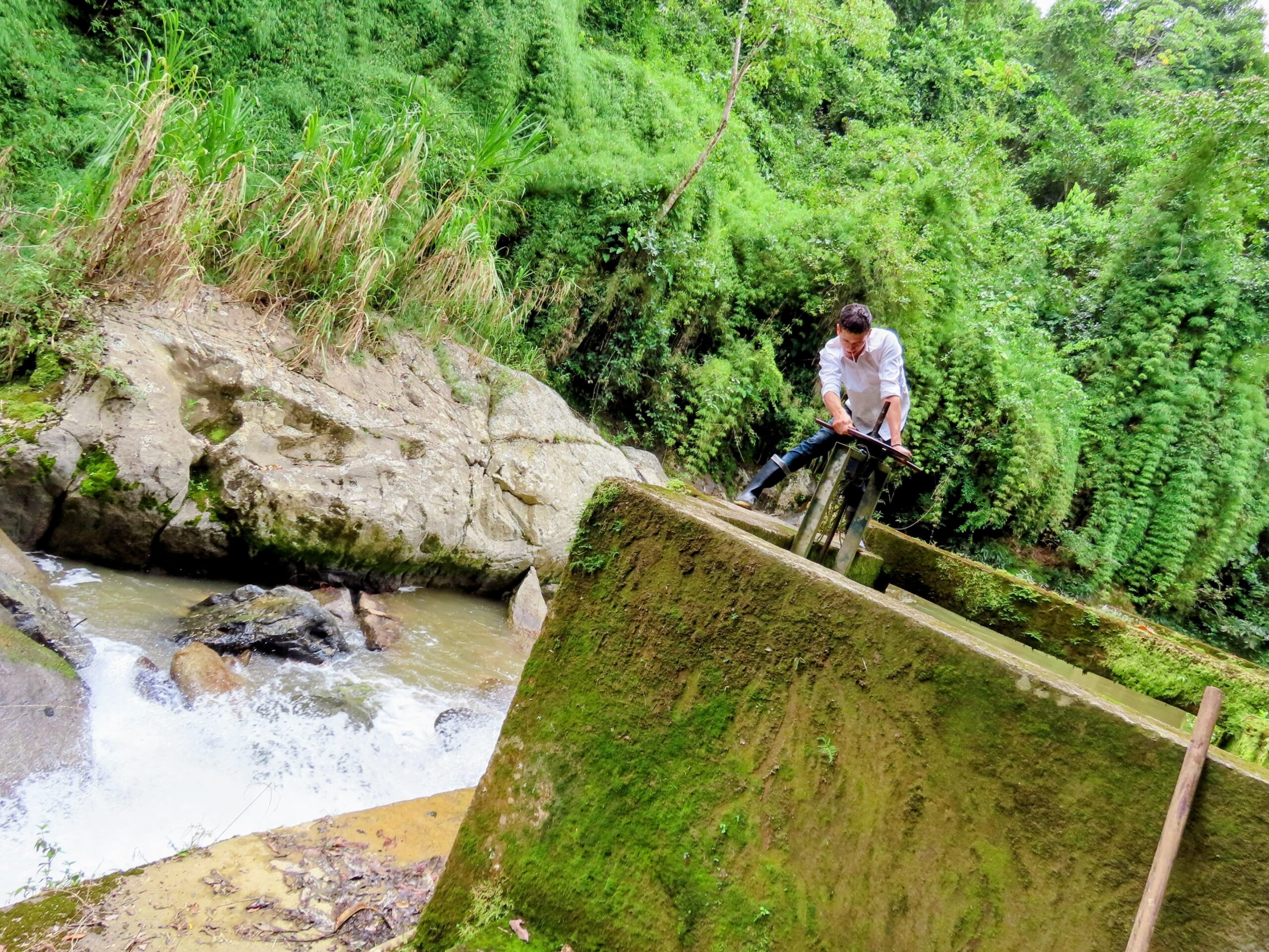 Día de la Tierra: energías renovables que transforman comunidades en tres países de Latinoamérica