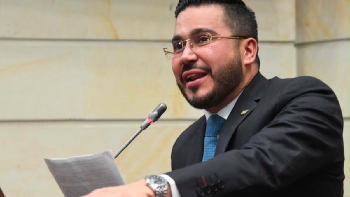 No se puede aspirar a ser contralor pisoteando la Contraloría